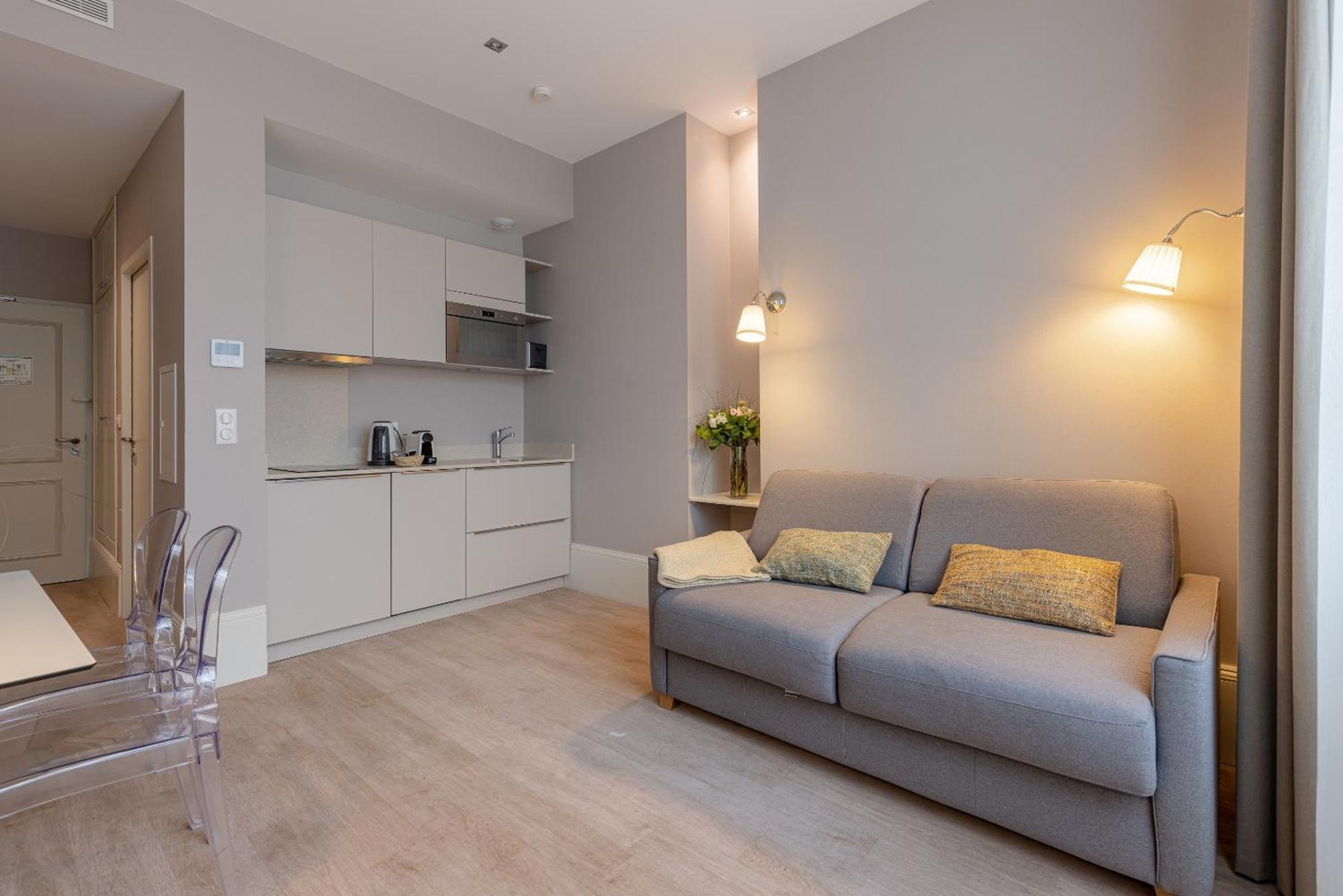 La Maison Blanche - Apparthotels De Charme Chic & Cosy A 350M Du Coeur De Ville De Limoges - Acces Autonome Værelse billede