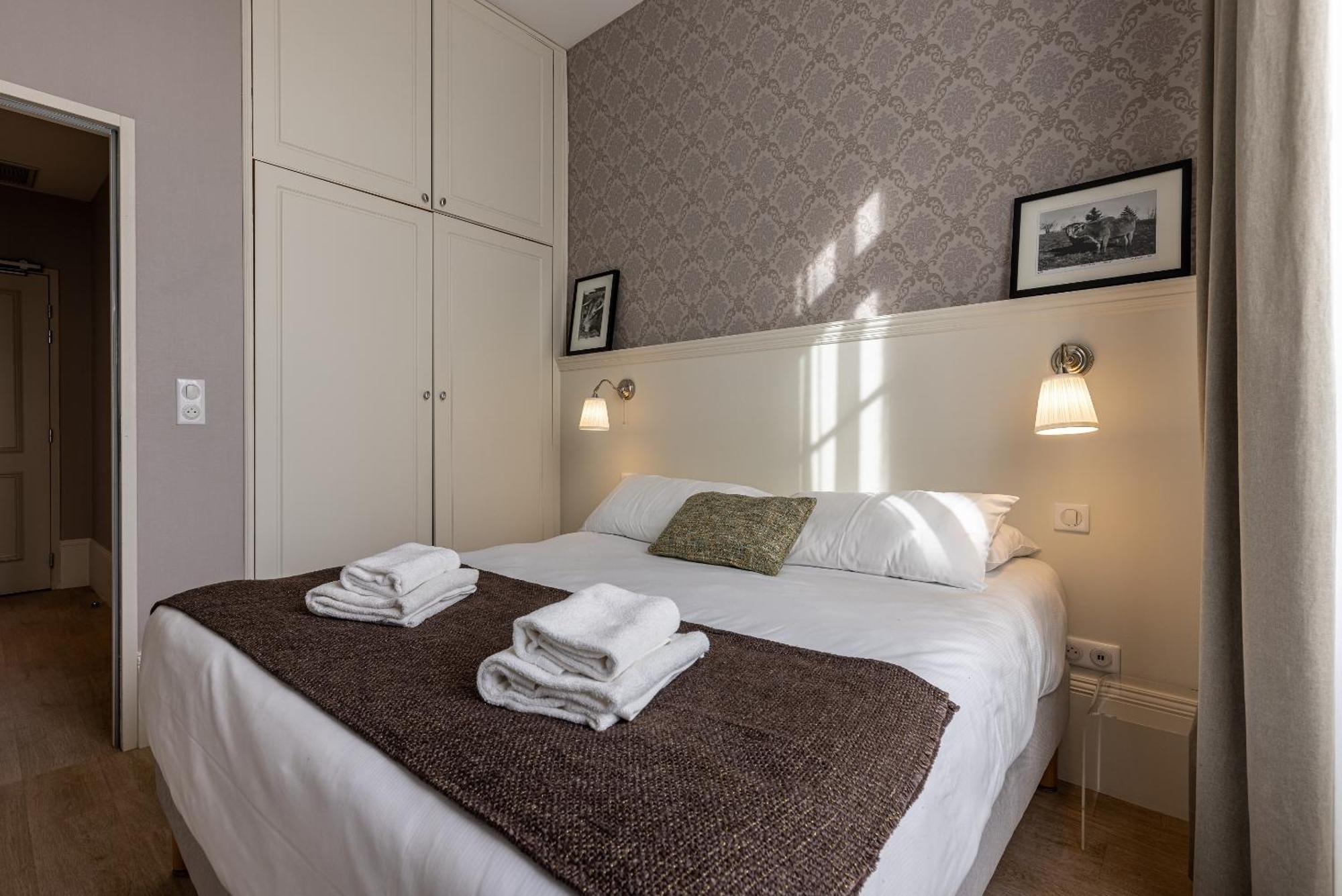 La Maison Blanche - Apparthotels De Charme Chic & Cosy A 350M Du Coeur De Ville De Limoges - Acces Autonome Værelse billede