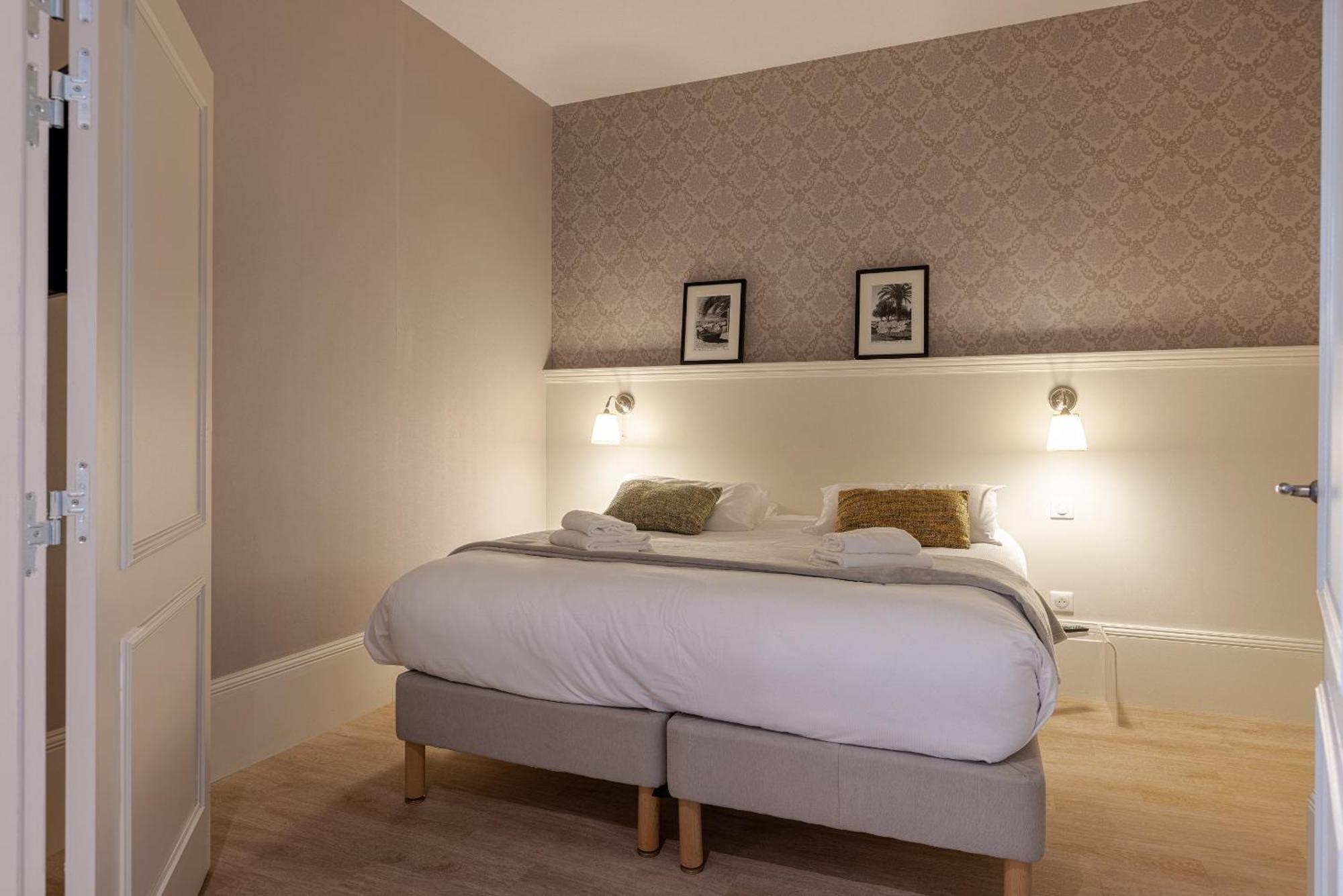 La Maison Blanche - Apparthotels De Charme Chic & Cosy A 350M Du Coeur De Ville De Limoges - Acces Autonome Værelse billede