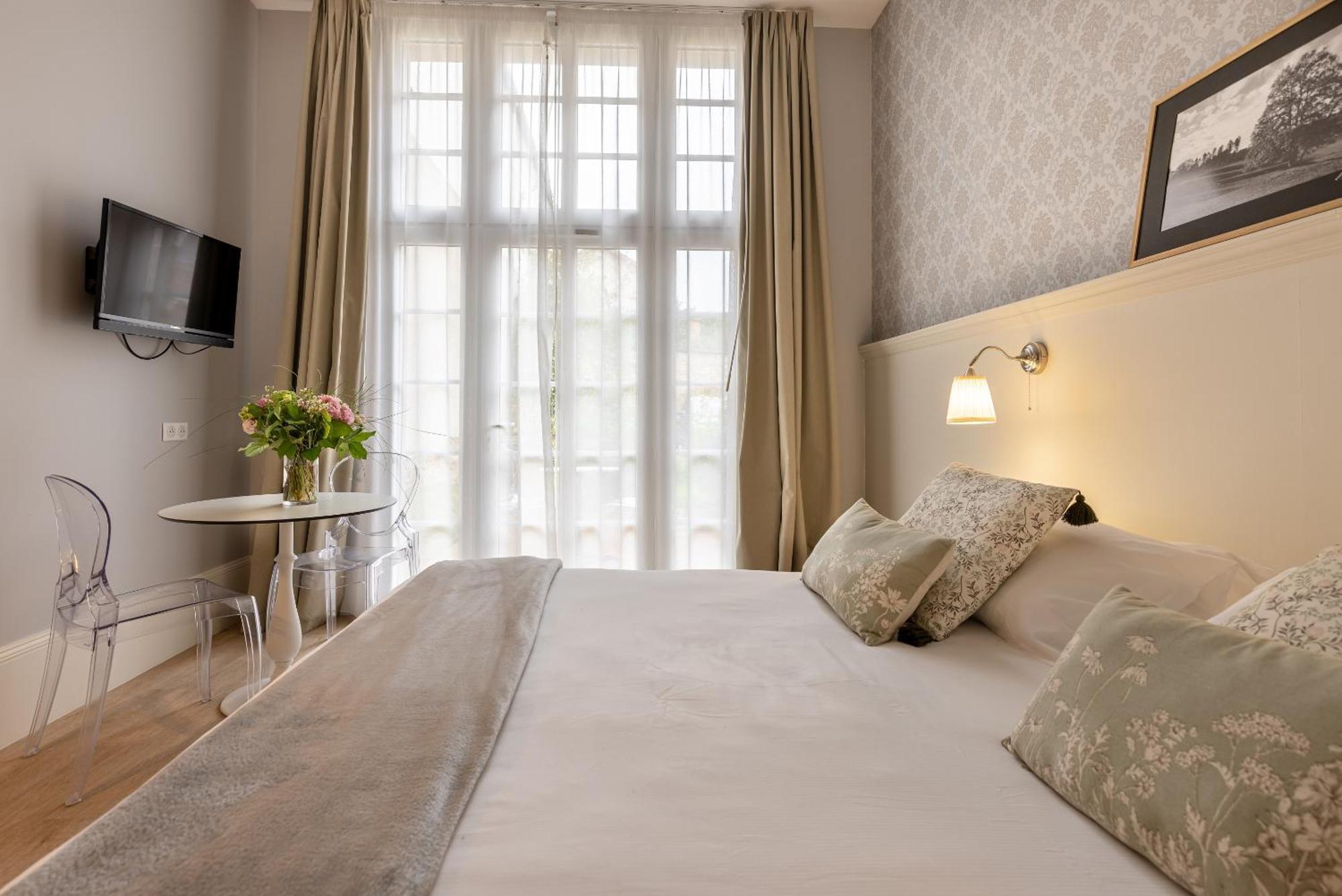 La Maison Blanche - Apparthotels De Charme Chic & Cosy A 350M Du Coeur De Ville De Limoges - Acces Autonome Værelse billede
